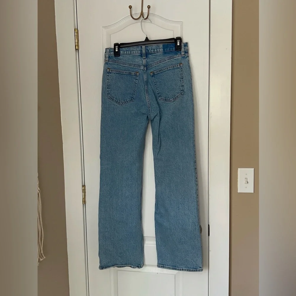 Abercrombie High Rise 90s Relaxed Jean - Picture 3 of 4